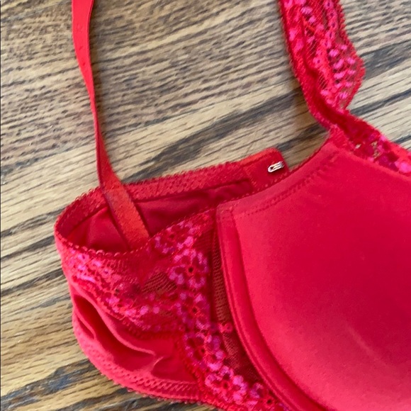 Vintage Victoria’s Secret bra - Picture 2 of 4